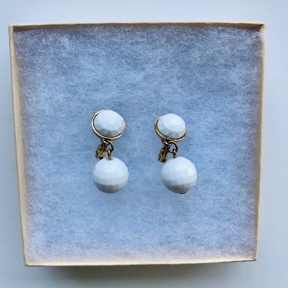 Vintage Monet Clip-On Earrings - Picture 1 of 3